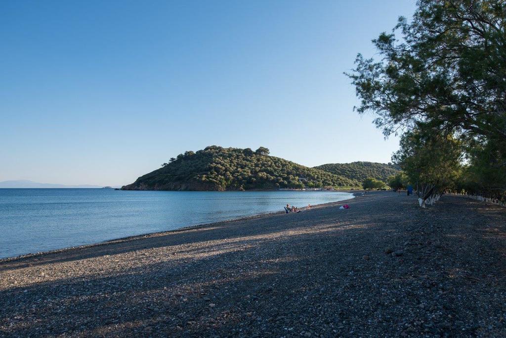 Blue Bay Hotel Charamida Buitenkant foto