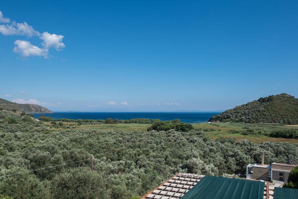 Blue Bay Hotel Charamida Buitenkant foto